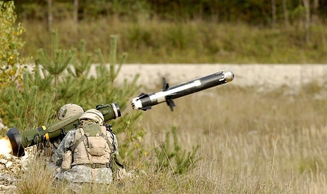 anti-tank-guided-missile-63033_640.jpg