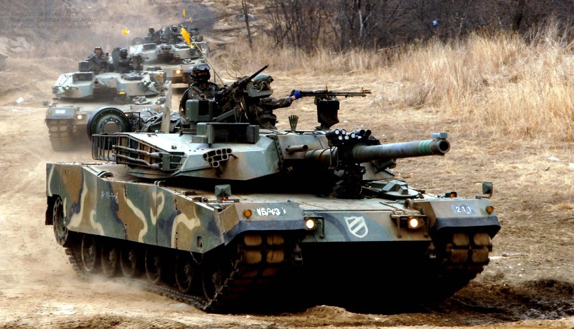 2013.4.1_육군11사단_야외기동전술훈련_Field_Training_Exercise,_Republic_of_Korea_Army_11th_Division_(8617306085).jpg