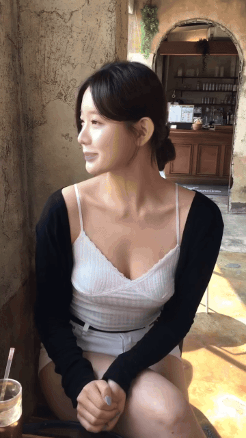3a25dbf5ce2c64503687e856e084c4a8.gif