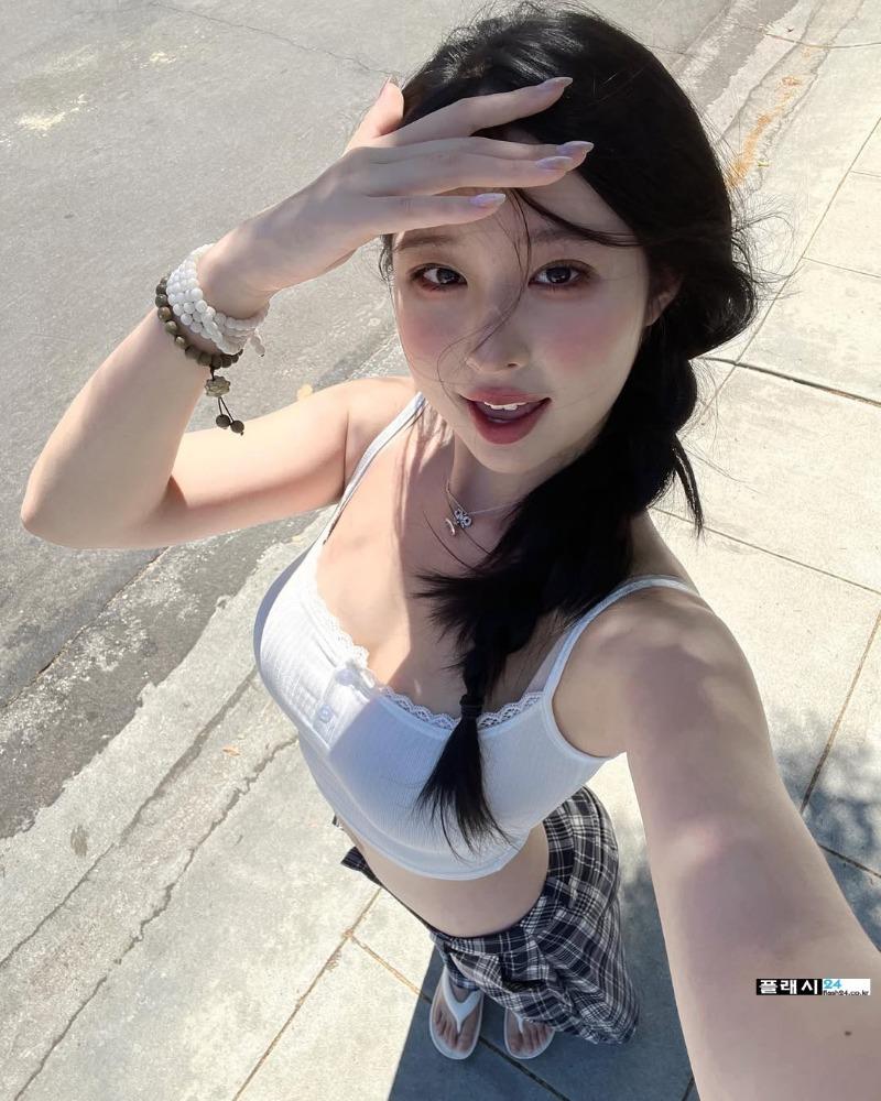 cec5ee8af7f276faf6ab4f426c3aad8d.jpg